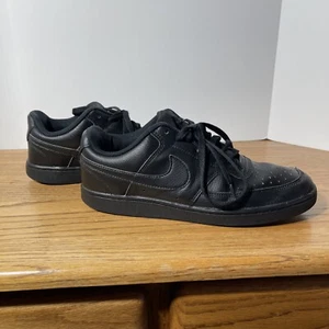 Nike Men's Court Vision Low Triple Black Sneakers Size 10 - Picture 1 of 9