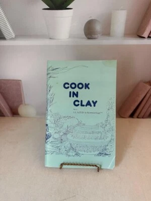 Cook in Clay with Glazed Schlemmertopf 75 Easy-To-Do Recipes Earthenware Cooking - Image 1 of 4