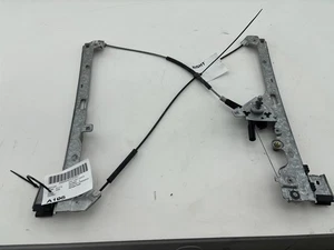 1999-2007 Chevrolet Silverado 1500 Front Right Door Manual Window Regulator OEM - Picture 1 of 7