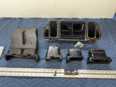 Volvo 850 850R 1993-1997 tablero ventilación conjunto conductos centro izquierdo derecho OEM #4556E Foto 1 de 4
