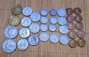33 PIECES PLAY/EDUCATIONAL PLASTIC COINS - PENNIES DIMES NICKELS QUARTERS ETC - Picture 1 of 1