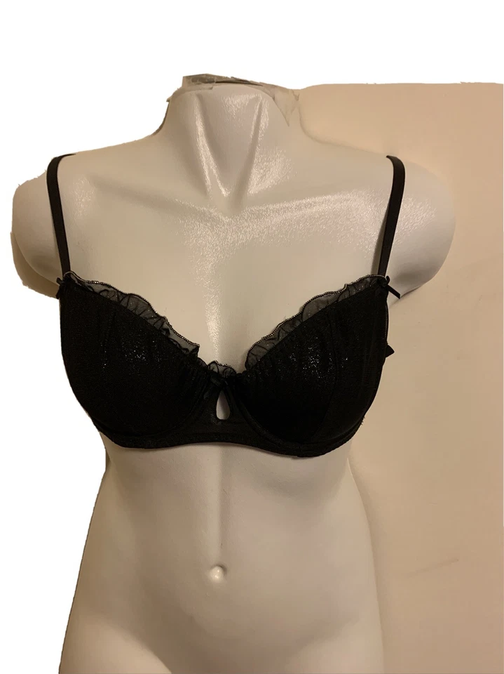 Sujetador push up Betsey Johnson íntimo de malla de encaje negro con detalles dorados talla 34C Foto 1 de 4