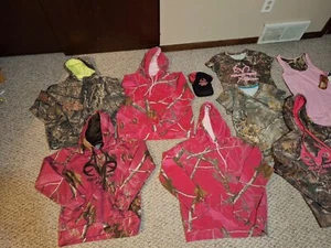 Realtree Hoodie Small/Medium Hot Pink Camo Accent Hunting Outdoor Camping, Lot - Picture 1 of 5