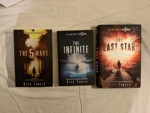 Lot 3 The 5th Wave Books Rick Yancey 1-3 - Picture 1 of 3