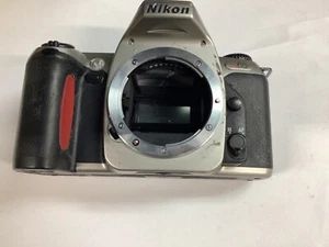 Nikon N65 35mm SLR Camera Body - Picture 1 of 4