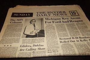 De colección Snyder Daily News Michigan Arena para Ford y Ronald Reagan Debate 1976 - Imagen 1 de 12