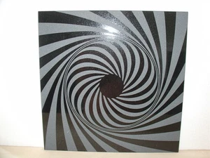 Handgefertigte Kunst Sandstrahlen Schwarzes Loch Wirbel auf schwarzer Granitfliese Geschenk KUNST - Bild 1 von 12