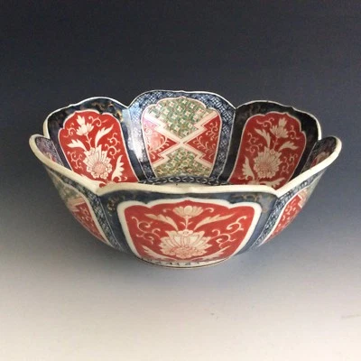 Antiguo cuenco japonés de porcelana Imari Ware Foto 1 de 4