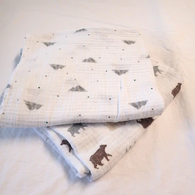 Lote de 2 mantas envolventes Aden + Anais Bears Mountains 100 % algodón 42 x 40 pulgadas Foto 1 de 4