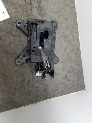 CAMARO    2017 Transmission Shift 1067040Gear Selector Shifter - Image 1 of 4