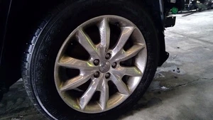 Wheel 18x7 5 V Spoke Polished Fits 14-18 CHEROKEE 1480591 - Picture 1 of 7