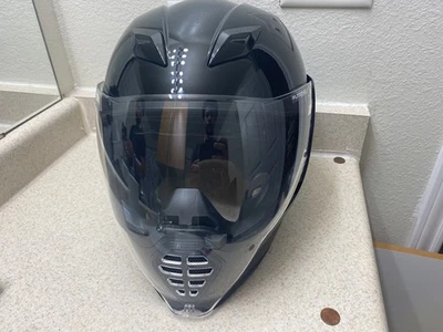 motorcycle helmets full face used - Image 1 of 4