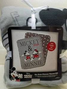 Mickey & Minnie ~ 1928 Theme ~ No Sew Fleece Blanket Throw Kit ~ 48in x 60in - Picture 1 of 4