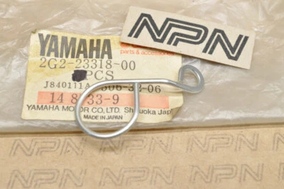 Soporte de cable 2G2-23318-00 NOS Yamaha XJ1100 XJ550 XS750 XS850 XV920 Foto 1 de 2