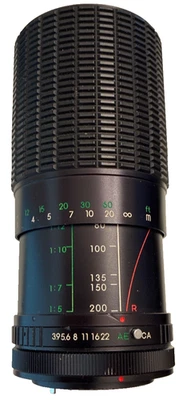 Kalimar  80-200mm f/3.9 Macro Zoom Lens for a Canon FD Mount  SLR Film Camera - Image 1 of 3