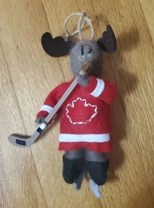 Canada Hockey Ornament Moose Felt Cloth - Picture 1 of 5