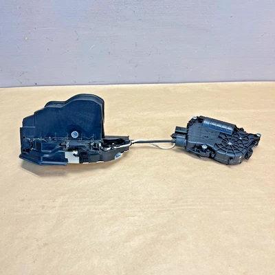BMW 740i 750Li 760Li F01 F02 2009-15 cerradura puerta delantera derecha pestillo actuador OEM Foto 1 de 4