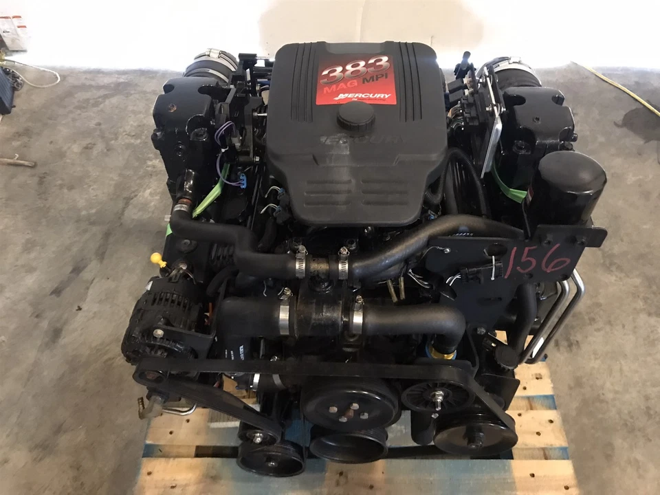 Морской двигатель MerCruiser 383 MAG MPI 6,2 л V8 готов к падению соли 310 часов  - Изображение 1 из 4