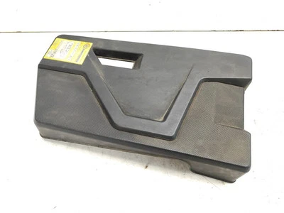 Fiat Croma MK2 2.4 MultiJet 20V 147kW Diesel 2007 Battery box tray pad mount - Image 1 of 4