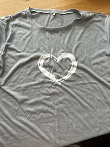 Ladies Grey Heart T Shirt 2XL - Picture 1 of 1