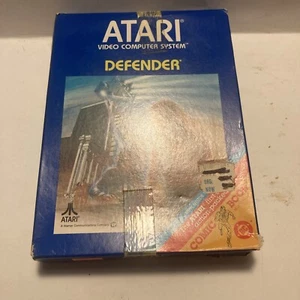 Vintage Atari Defender Video Game CX2609 With 1st Ed. Comic Book - Picture 1 of 4