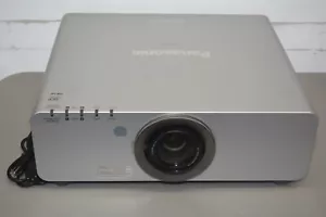 ^ Panasonic PT-DW6300US DLP WXGA Projector 6000 Lumens 1710 Lamp Hours #X825 - Picture 1 of 12