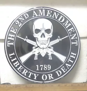 Grande Il 2 ° Emendamento - Tenere e portare braccia - Insegna in alluminio libertà o morte - Foto 1 di 12
