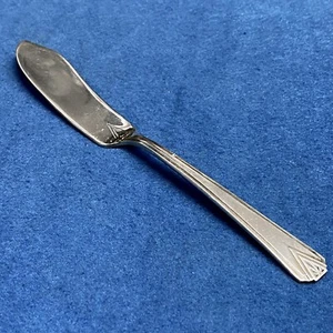Cuchillo de mantequilla maestro plateado Deauville By Community 7 1/4" - Imagen 1 de 1