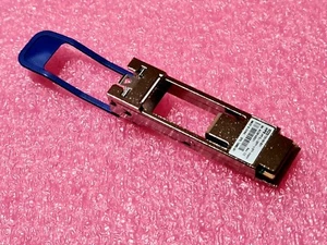 Genuine HPE 720193-B21 QSFP+ to SFP+ Network Adapter 40GE to 10GE 746962-001 - Picture 1 of 2