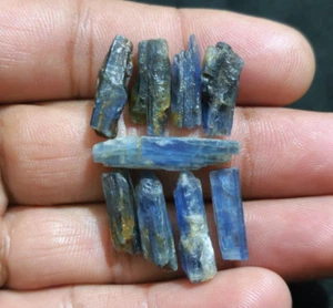 Fabuloso lote de 8 piezas de cianita azul crudo tamaño 16-18 mm cianita piedras preciosas sueltas ásperas - Imagen 1 de 6