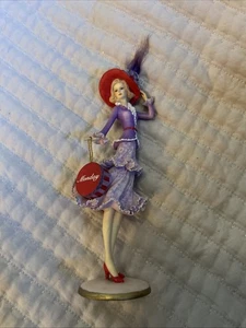 Monday's Hat Has Frills of Lace 1813A Figurine Hats Of The Week Hamilton - Picture 1 of 6