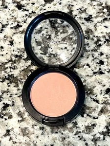 MAC Cosmetics Spellbinder Blush - Picture 1 of 5