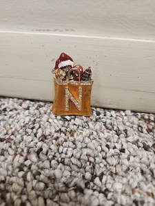 Vintage Christopher Radco Santa Gift Bag Pin Brooch  - Picture 1 of 5