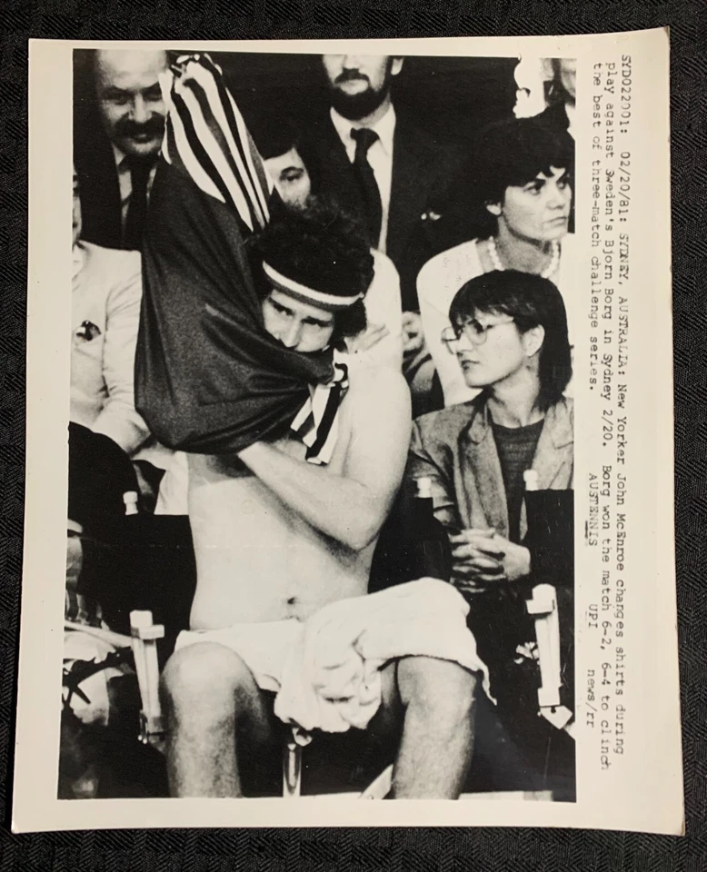 Foto de tenis 1981 Abierto de Australia John McEnroe vs Bjorn Borg 8x10" FN 6,0 Foto 1 de 1