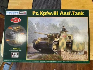 MRC Gallery Models 1/16 3 in 1 Pz.Kpfw.III Ausf.Tank 64011 NIB Sealed Inner Bags - Picture 1 of 8