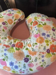 Boppy Nursing Feeding Pillow Positioner W/custom Removable Zippered cover Floral - Picture 1 of 14