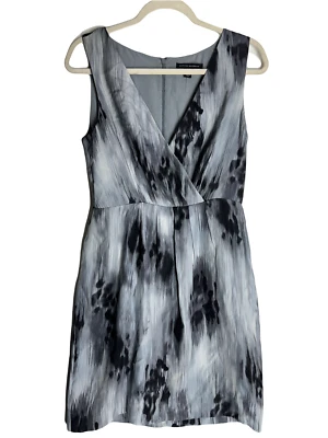 NWT $130 Banana Republic 100% SILK Dress Size 8P V-Neck Petite Mini Sleeveless - Image 1 of 4