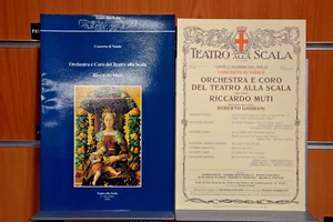 CONCERTO DI NATALE R. Muti "23 Dic. 1996" ORCHESTRA E CORO DEL TEATRO ALLA SCALA - Foto 1 di 8