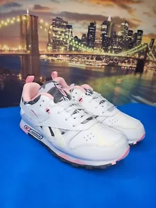 Reebok Classic Leather Shoes Size 5.5 Junior - Picture 1 of 6
