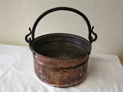 Ancien Chaudron en cuivre   27 cm de diamètre par 16 cm de haut - Photo 1/4