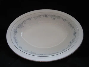 Royal Doulton Angelique H4997 Oval Vegetable Bowl - Picture 1 of 2