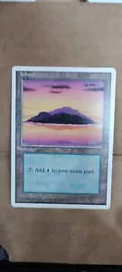 MTG 4th Edition Island (B) 1995 Vintage LP/EX MTG Land Mark Poole NM - Imagen 1 de 2