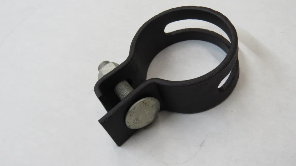 1932-48 Ford original exhaust crossover pipe clamp No Reserve flathead - Image 1 of 1