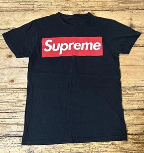 Supreme Men’s Size A Black Red Logo Short Sleeve Shirt - Picture 1 of 7
