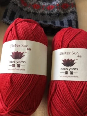 Hilos Lotus “Winter Sun” 100% Superfino Lavable Merino- Peso DK. ROJO Foto 1 de 4