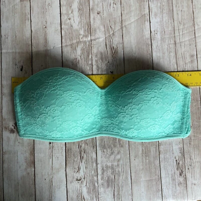 BANDEAU ACOLCHADO DE ENCAJE VERDE VICTORIAS SECRET USADO GRANDE L Foto 1 de 4