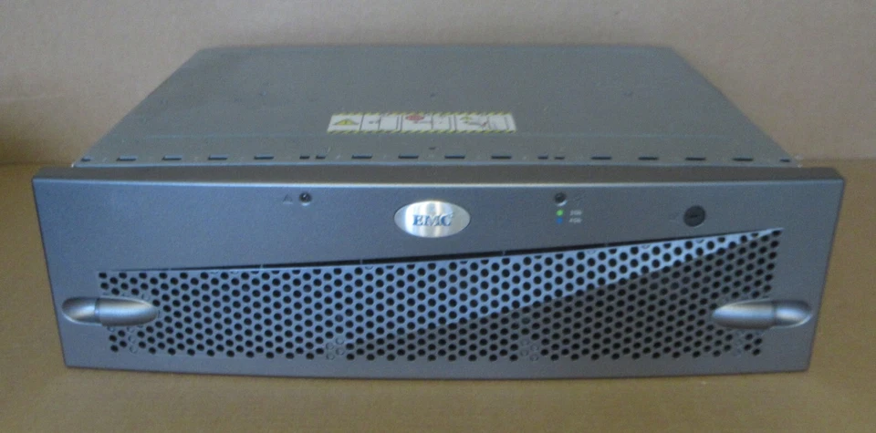 EMC Array Chassis 3U KTN-STL4 2x 4GB FC Controllers 2x 400W PSU 100-562-123 - Image 1 of 4