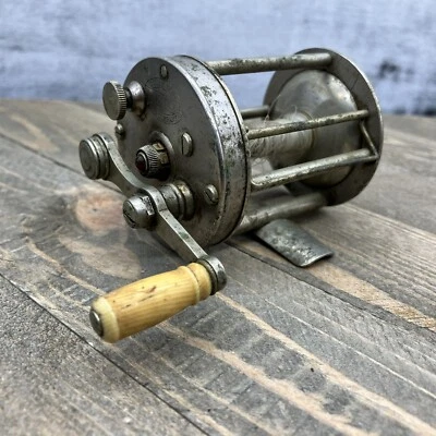 Vintage South Bend Model 1131A Anti Back Lash Early Fishing Reel USA 1907 - Image 1 of 4