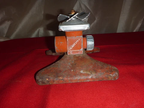 Vintage Square Spray Red Metal Sprinkler Head It Gets The Corners Used Patina Cover