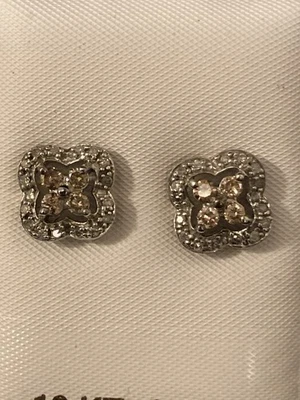 Pendientes de diamantes blancos/campeón RD de 0,50 quilates en peso de 10 quilates  Foto 1 de 4